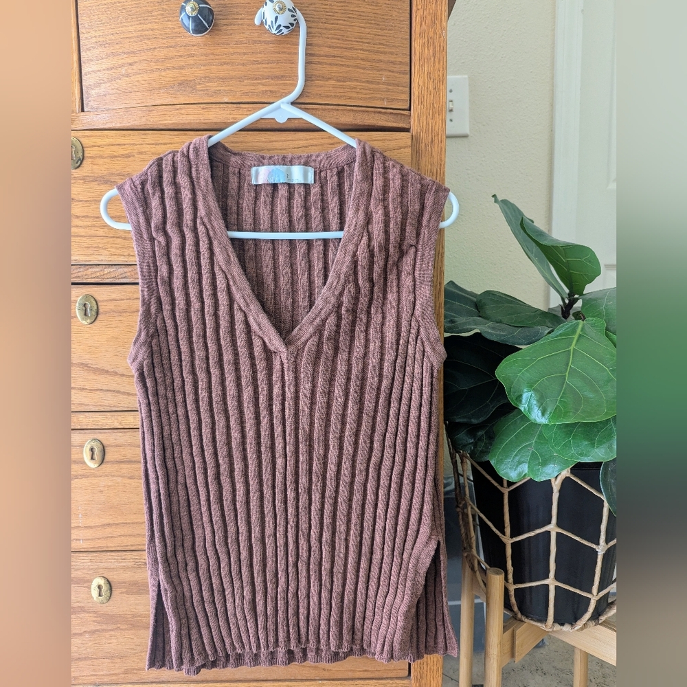 Brown Ribbed Sleeveless V-neck